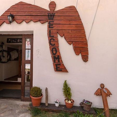 Bike Bistro A Penzion U Vsech Andelu Nove Mesto pod Smrkem Exteriör bild